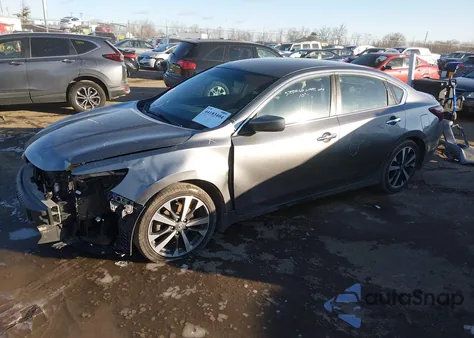 2017 Nissan Altima 2.5 Sr z USA, uszkodzony, nr VIN 1N4AL3AP5HC146015